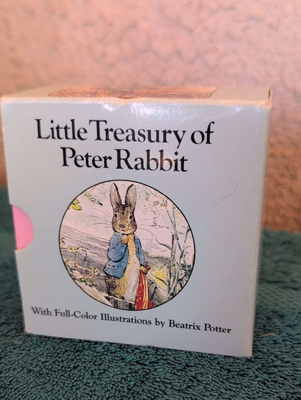 Little Treasury of Peter Rabbit Collector 6 Mini Book Box